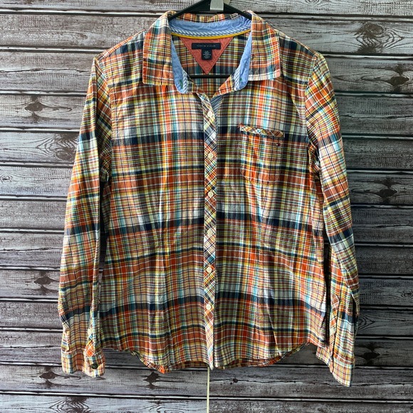 Tommy Hilfiger Tops - Tommy Hilfiger Women's Long-Sleeved Button-Down Top‎ Size L Fitted Plaid Logo